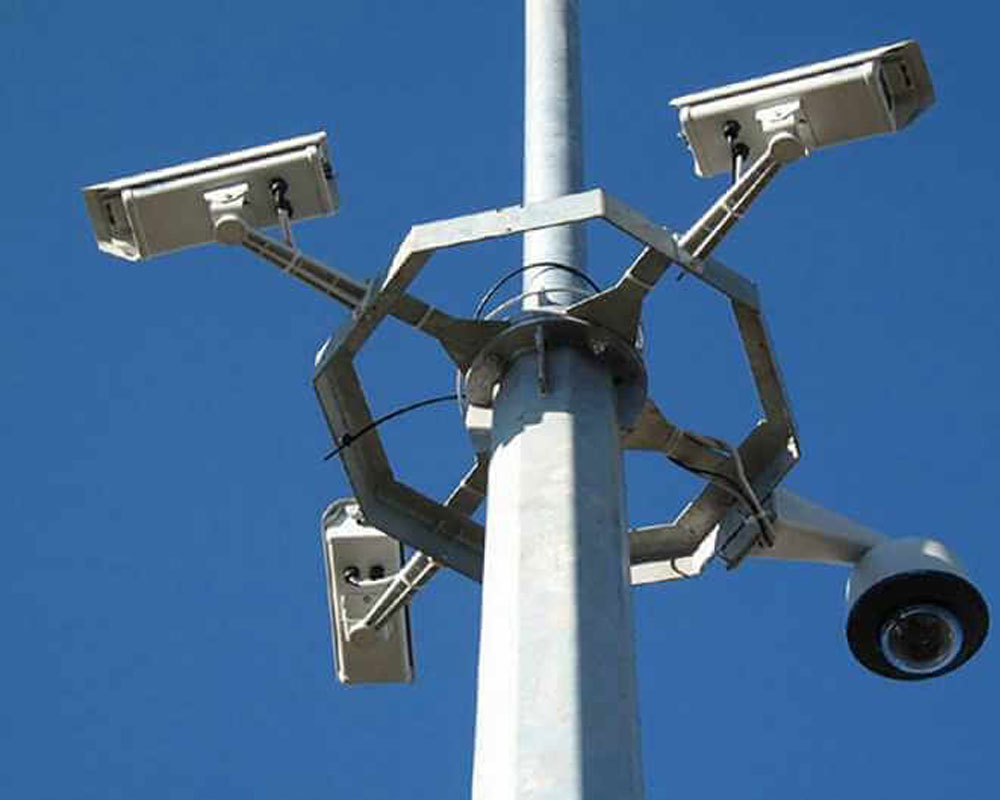 Demir Kamera Direkleri